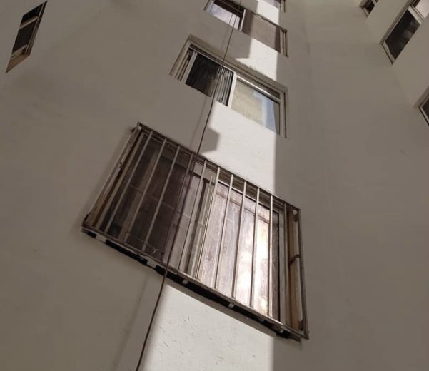 راپل - نماشویی - اببندی نما - طنابکار - کار در ارتفاع - پیچ و رولپلاک نمای ساختمان