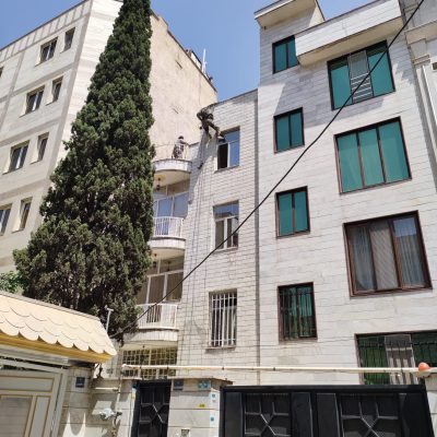 راپل راپل با طناب کار راپل رولپلاک ساختمان پیچ و رولپلاک نمای ساختمان